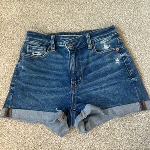American Eagle mom shorts